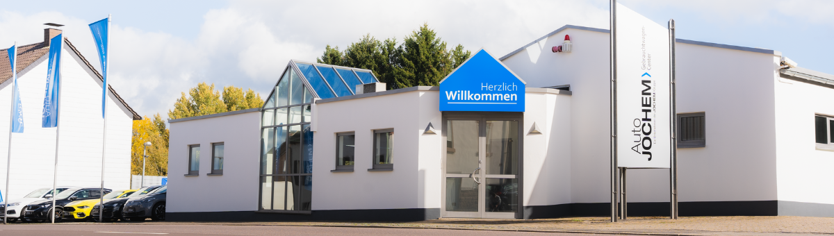 Gebrauchtwagen Heusweiler | Das Bild zeigt das Gebrauchtwagen-Center von außen